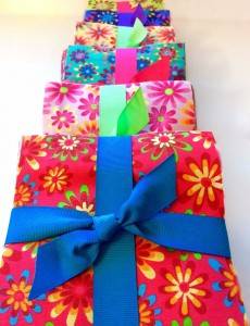 102 CRAZY DAISY Pattern Pre-Cut Charm pack 5 x 5 Inches Quilt Fabric Squares
